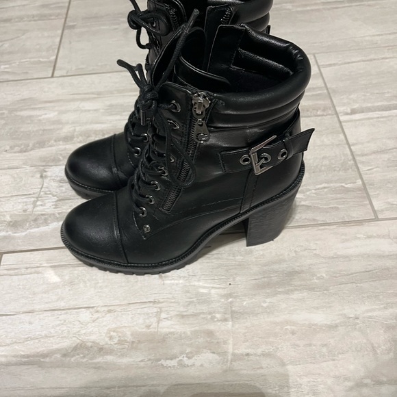 Guess heeled boots - Picture 4 of 9